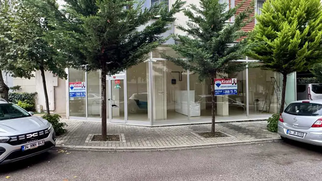 SANCAKTEPE BELEDİYESİ YAKINI, KÖŞE BAŞI KİRALIK DÜKKAN..