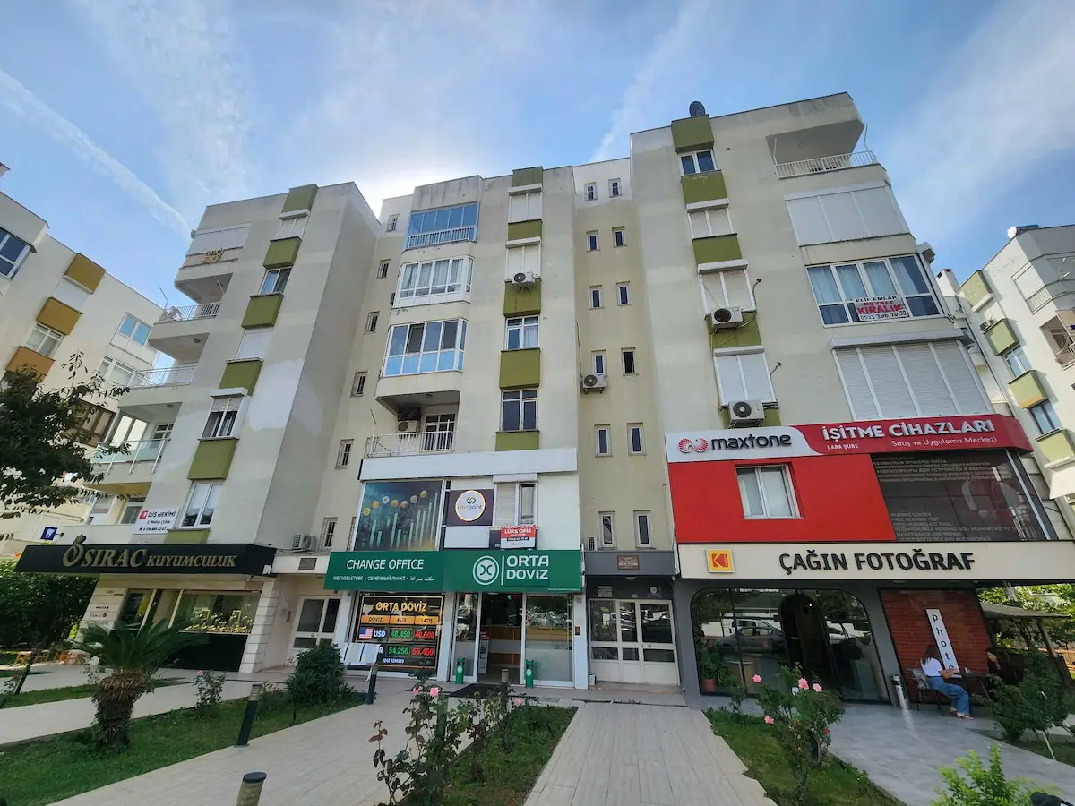 FENER ASTUR'DA KİRALIK 3+1 YENİ TADİLATLI 140 M2 DOĞALGAZLI EV