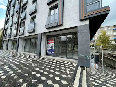 RE/MAX LACİVERT'TEN YENİŞEHİR'DE KİRALIK İŞ YERİ