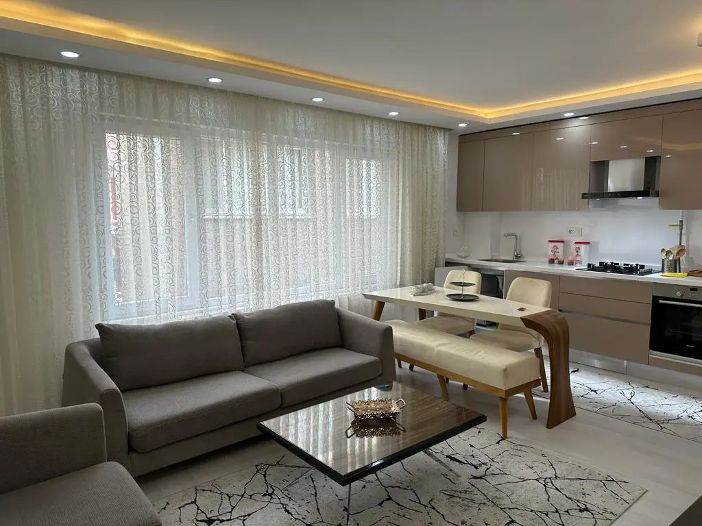 ŞIŞLI MECIDIYEKÖY'DE PRESTIJLI VE TAM EŞYALI KİRACILI 3+1 SATILIK DAIRE