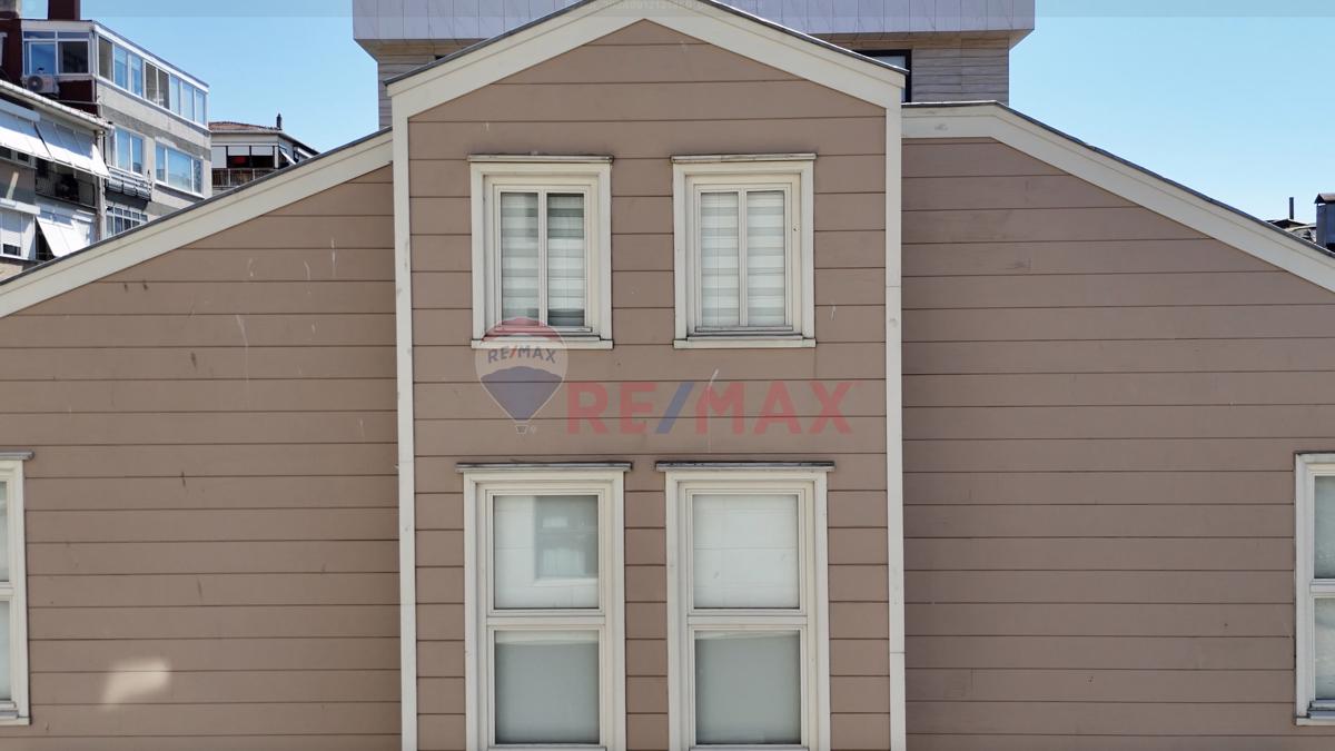 SALACAK'TA SATILIK 3.5 KATLI RESTORE EDİLMİŞ TARİHİ KÖŞK