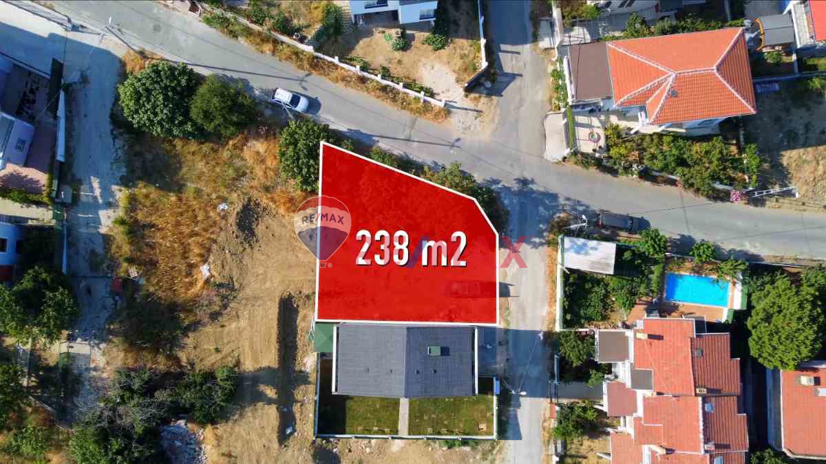 SİLİVRİ PARKKÖY DENİZE YAKIN KÖŞE PARSEL İMARLI ARSA