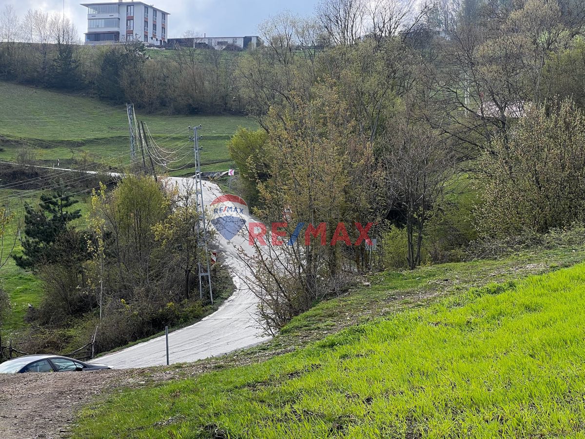 BUNGALOV YA DA IKI KATLI EV SATILIK TARLA AKALAN’DA