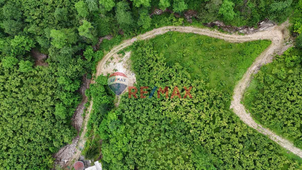 BENGISU 'DA YOLU AÇILMIŞ TOPLU ULAŞIMA YAKIN 1151 M2 ARAZI