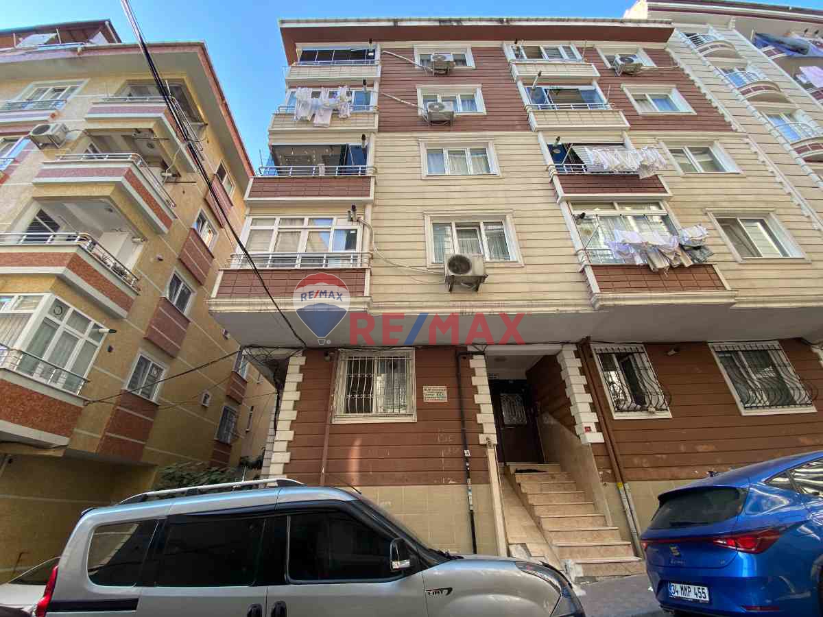 BAHÇELIEVLER HÜRRIYET MH 2010 YAPIMI 2+1 SATILIK DAIRE VİDEOLU