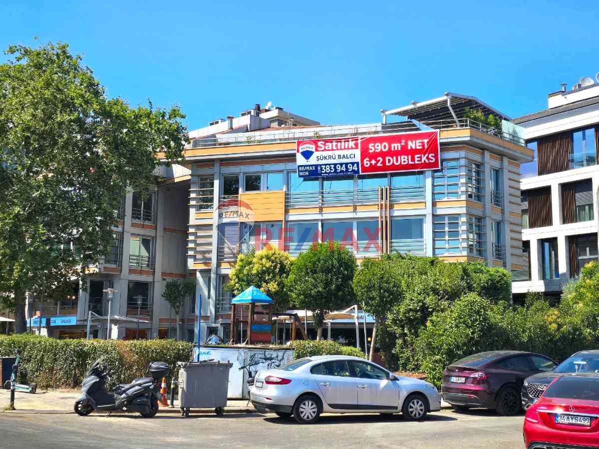 CADDEBOSTAN CEMİL TOPUZLU ÖN PARSEL NET 590 M2 SATILIK OFİS