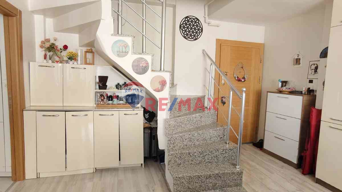 BÜYÜKÇEKMECE GREEN GARDEN'DA DENIZ MANZARALI SATILIK DUBLEKS!