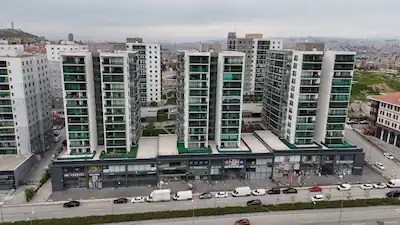 AKGÜN ZÜMRÜT EVLERINDE FULL YAPILI 3+1 | GÜVENLIKLI | OTOPARKLI