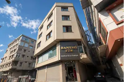 ZEYTİNBURNU'NDA KDV AVANTAJLI DENİZ MANZARALI TERASLI 260M² OFİS