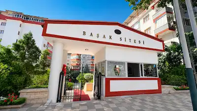 YUKARI ÇÖŞNÜKTE BAŞAK SİTESİ SATILIK 3+1 DAİRE