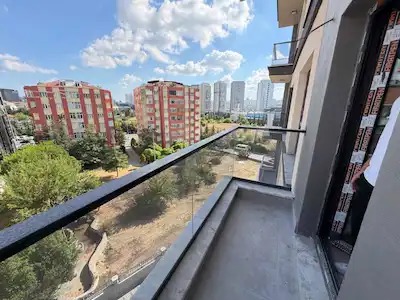 MAHMUTBEY’DE SIFIR 2+1 RESİDENCE | BALKONLU | KREDİYE UYGUN