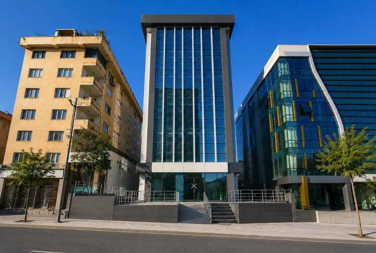 MALTEPE METRO YANI 9 KATLI 4.000M² İÇİ KOMPLE YAPILI HAZIR PLAZA