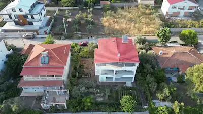 SALIHLER KÖYÜ'NDE MÜSTAKIL , BAHÇELI 3 KATLI HUZUR DOLU YAŞAM!