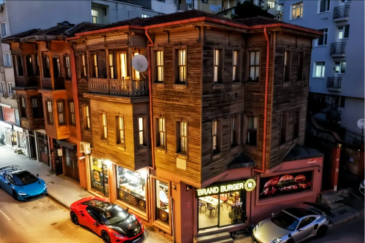 KADIKÖY SATILIK TİCARİ KONUT KOMPLE FIRSAT BİNA