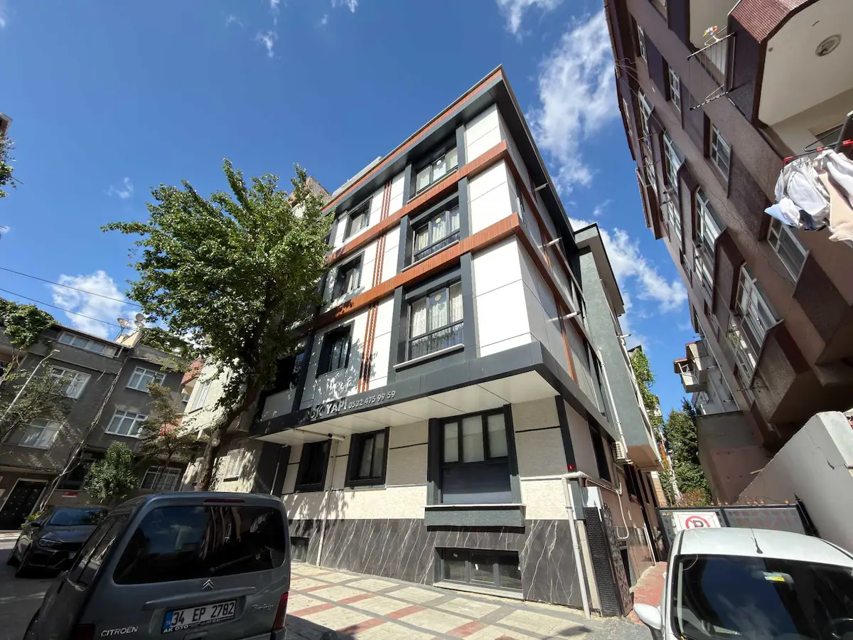 GÜNEŞLİ MEYDANA YAKIN SATILIK SIFIR DUBLEKS DAİRE