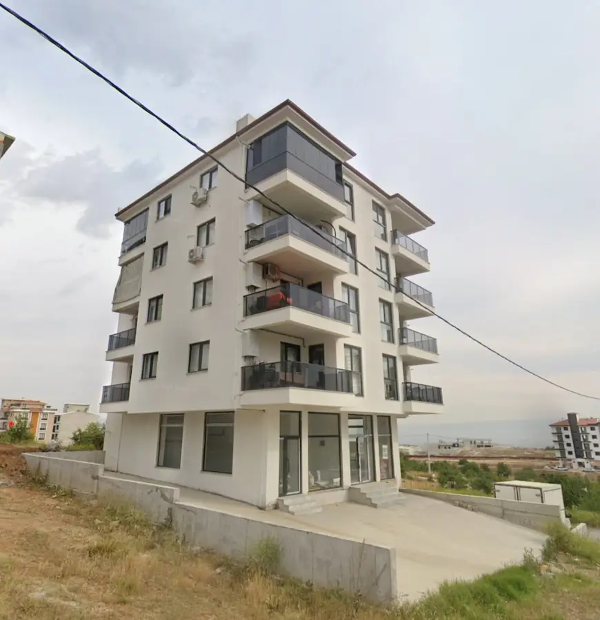 REMAX MODEL DEN KARAHASANLI DA LÜKS 2+1 KIRALIK DAIRE