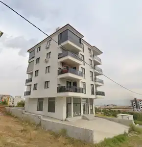 REMAX MODEL DEN KARAHASANLI DA LÜKS 2+1 KIRALIK DAIRE
