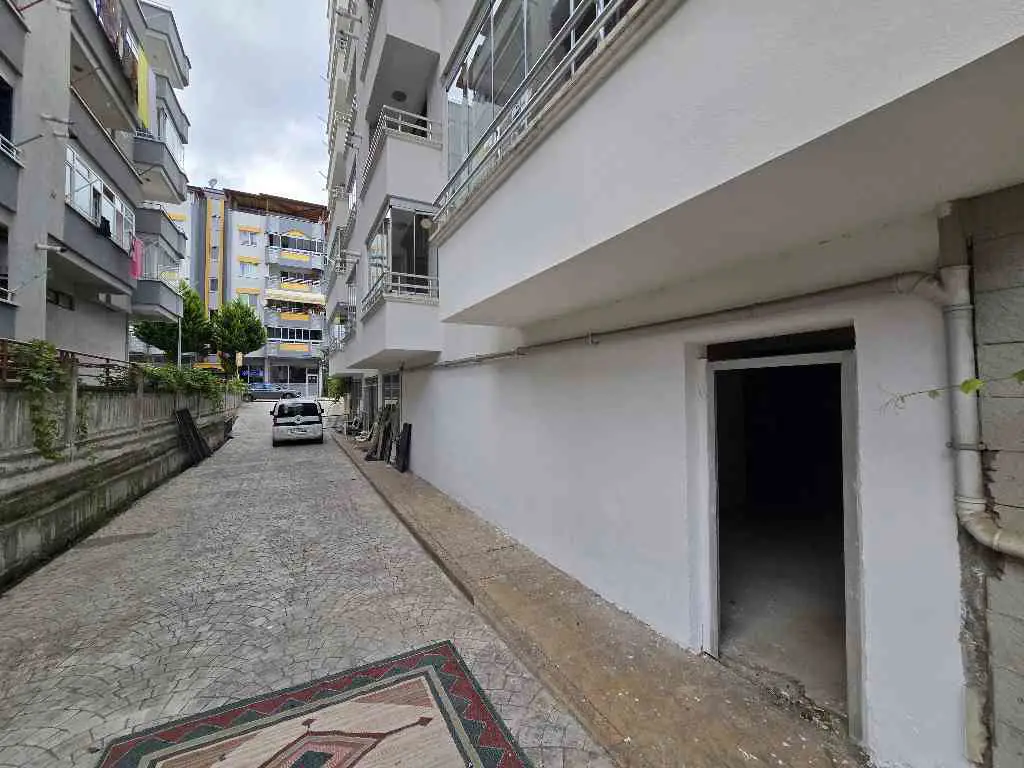 ATAKUM ATATÜRK BULVARI'NA 80 M MESAFEDE 85 M² DEPO