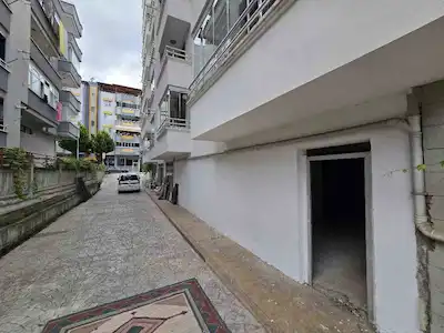 ATAKUM ATATÜRK BULVARI'NA 80 M MESAFEDE 85 M² DEPO