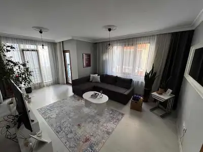 MALTEPE FINDIKLI'DA SATILIK MASRAFSIZ 2+1 DAİRE / CAM BALKONLU