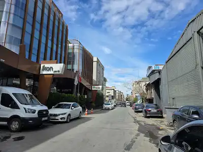 ŞERIFALI TICARI BÖLGEDE 450 M2 ARSA İÇERISINDE 410 M2 HANGAR
