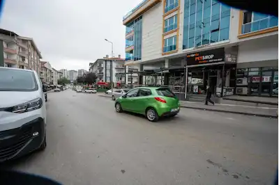MAMAK BAHÇELERÜSTÜ MAH. DEVREN KİRALIK OTURMUŞ MÜŞTERİLİ PETSHOP