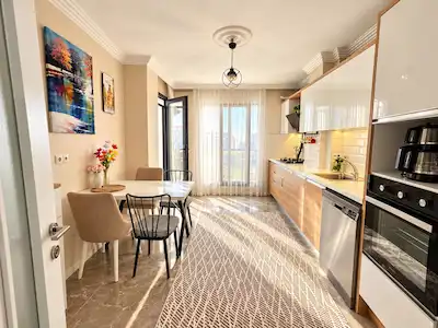 MENEMEN MERKEZDE GENİŞ EV SEVENLERE 3+1 SATILIK DAİRE