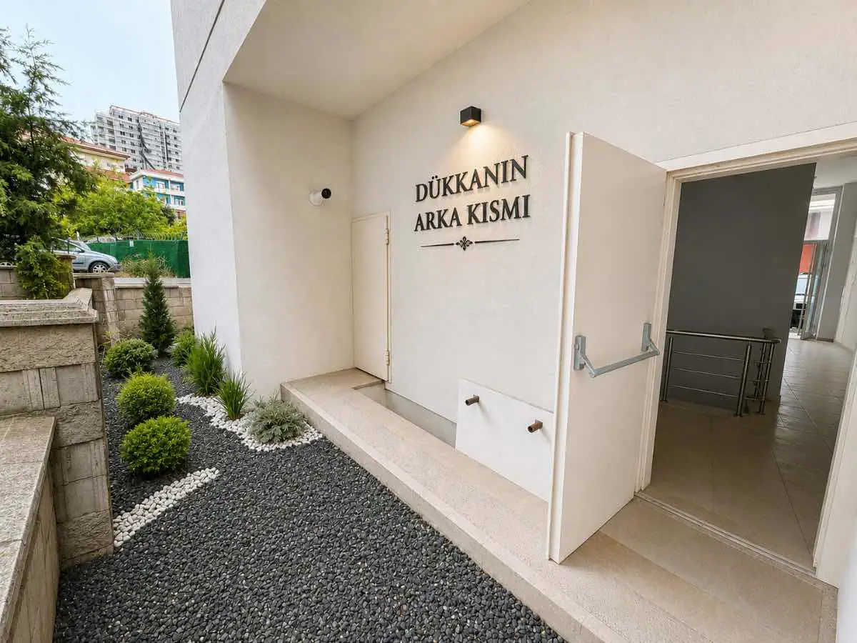 ÇEKMEKÖY TAŞDELEN’DE SIFIR, GÜNEY CEPHELİ TAPULU DÜKKAN | KREDİ & TAKAS UYGUN 3