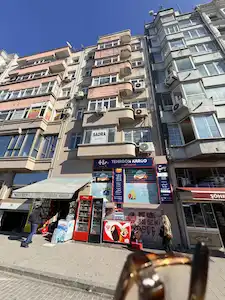 ATATÜRK BULVARINDA CADDE CEPHELI KOMPLE BINA