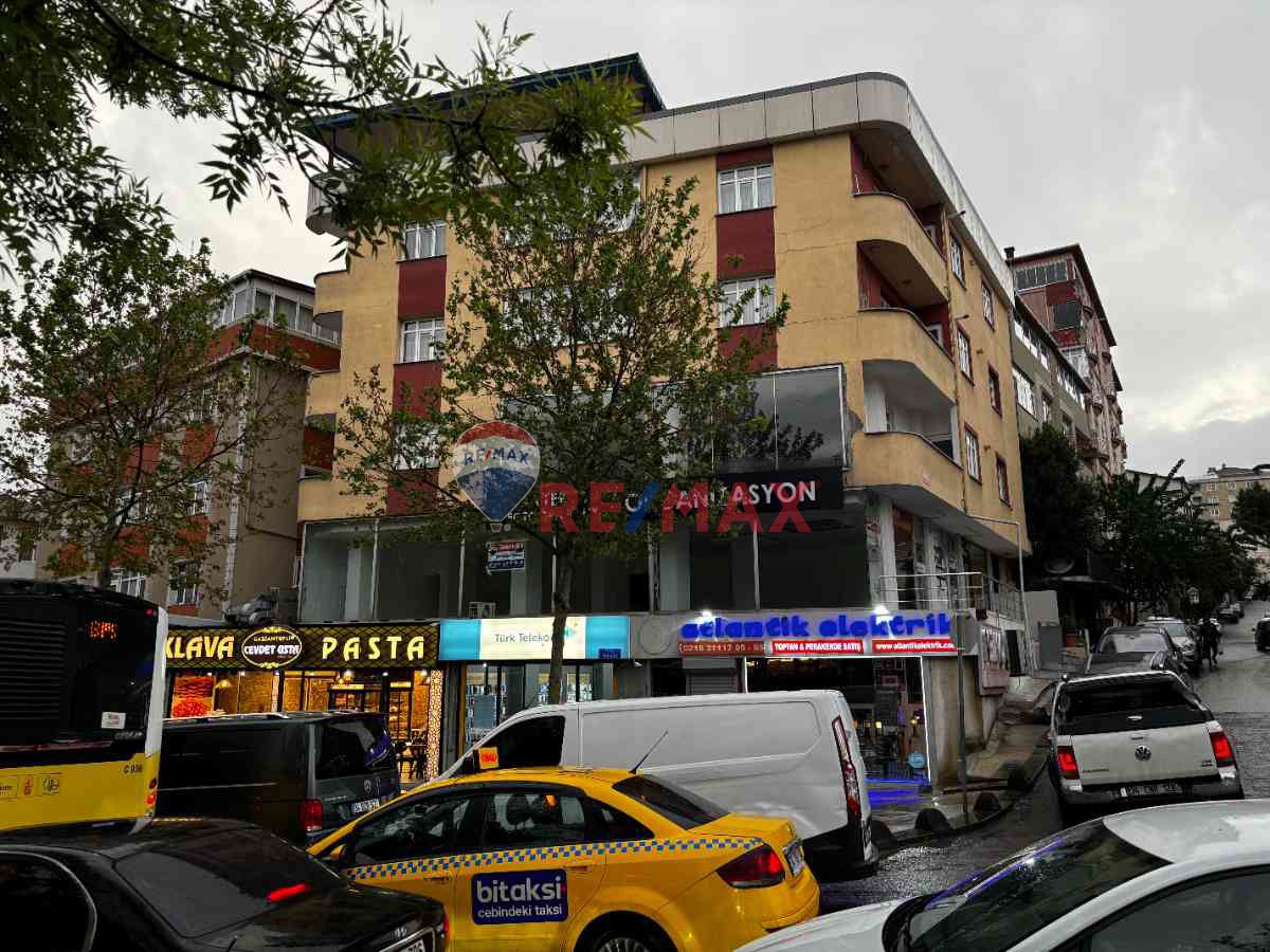 SANCAKTEPE CADDE ÜSTÜNDE TABELA DEĞERI YÜKSEK KIRALIK DÜKKAN