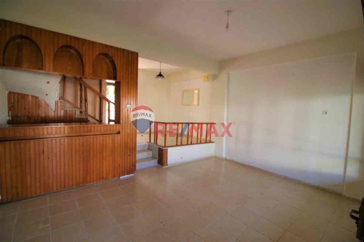 KUŞADASI KADINLAR DENIZINDE PLAJA 300M BÜYÜK BAHÇELİ YAZLIK