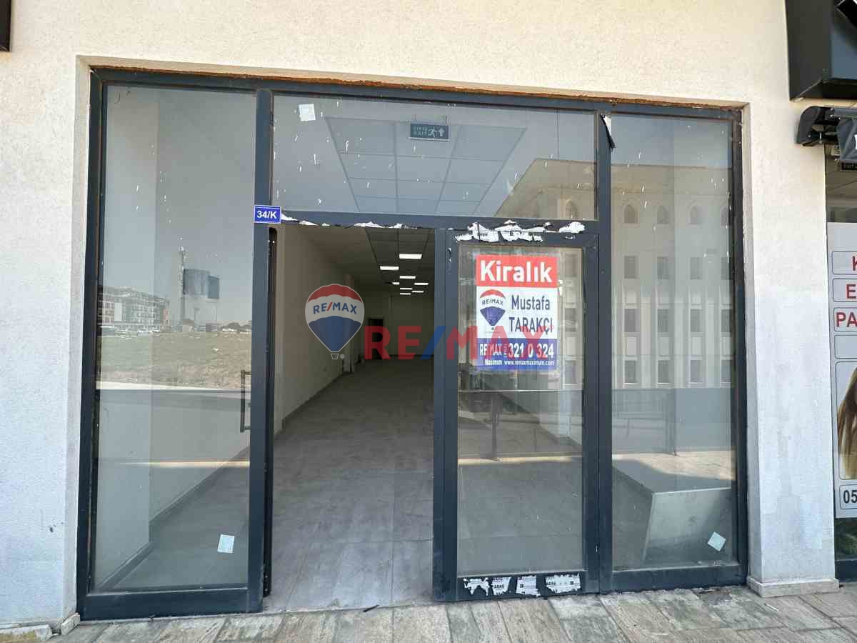 KARTEPE KENT İŞ MERKEZİNDE PRESTİJLİ CADDE CEPHELİ KİRALIK DÜKKAN