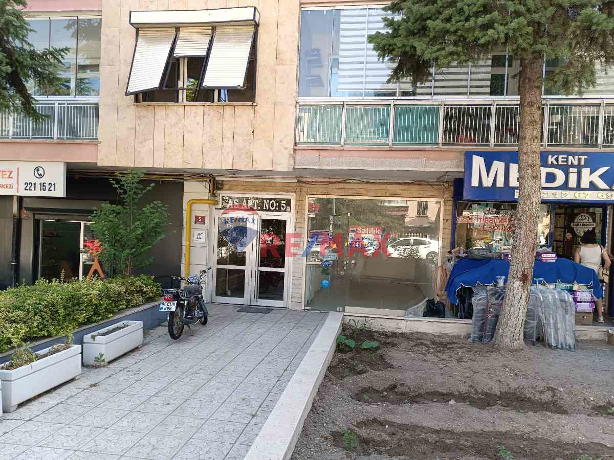 ÇANKAYA  KAZAKISTAN CAD. GAZI HASTANESINE KOMŞU SATILIK DÜKKAN
