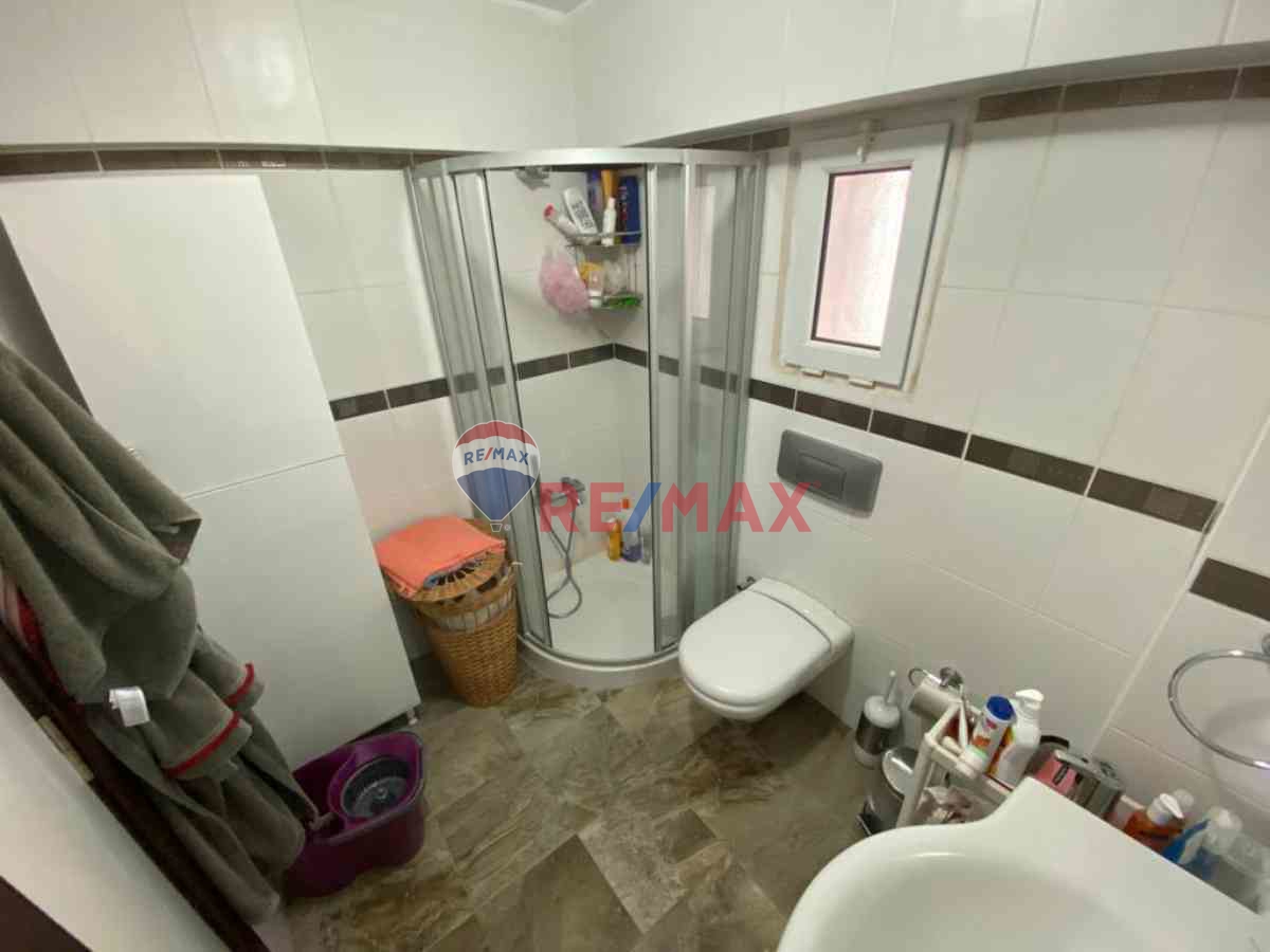 GÜZELBAHÇE TAŞ KULE VILLALARINDA ÖZEL TASARIM LÜKS VILLA,GENIŞ ARSA,MÜŞTEMILAT,HAVUZ, TAKAS