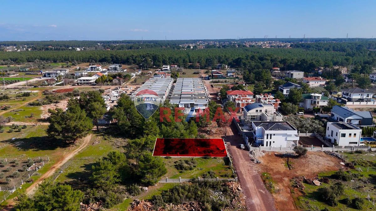 YEŞİLBAYİR’DA ANTALYASPOR TESİSLERİ’NE YAKIN SATILIK ARSA