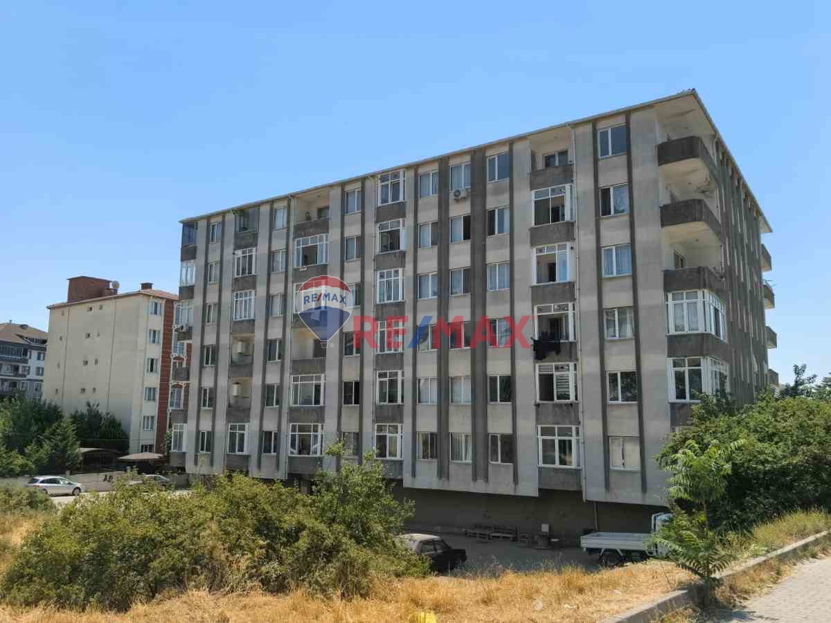 BÜLENT ECEVIT BULVARINDA, ARSA PAY'LI 3+1 SATILIK DAIRE