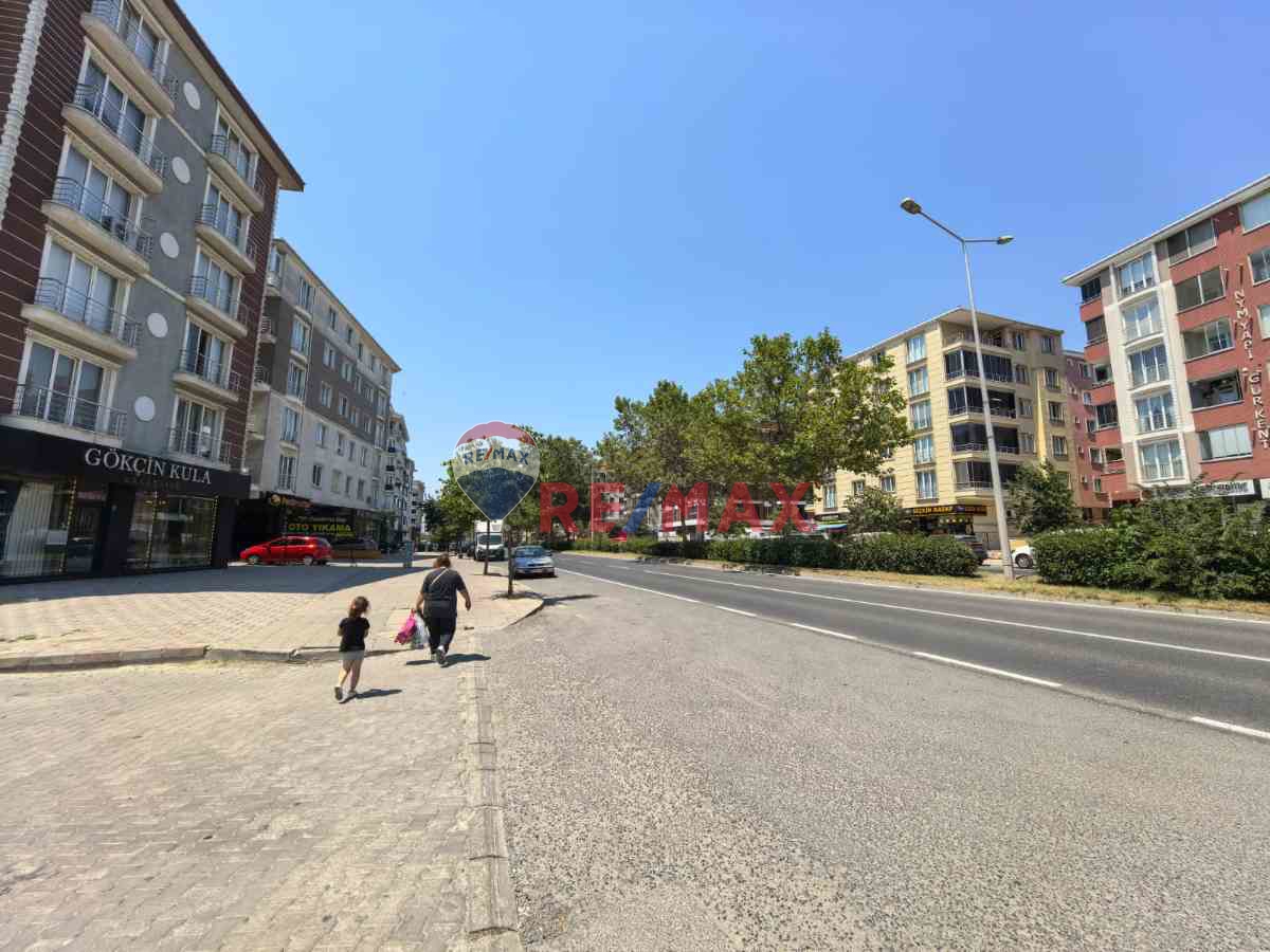 BÜLENT ECEVIT BULVARINDA, ARSA PAY'LI 3+1 SATILIK DAIRE