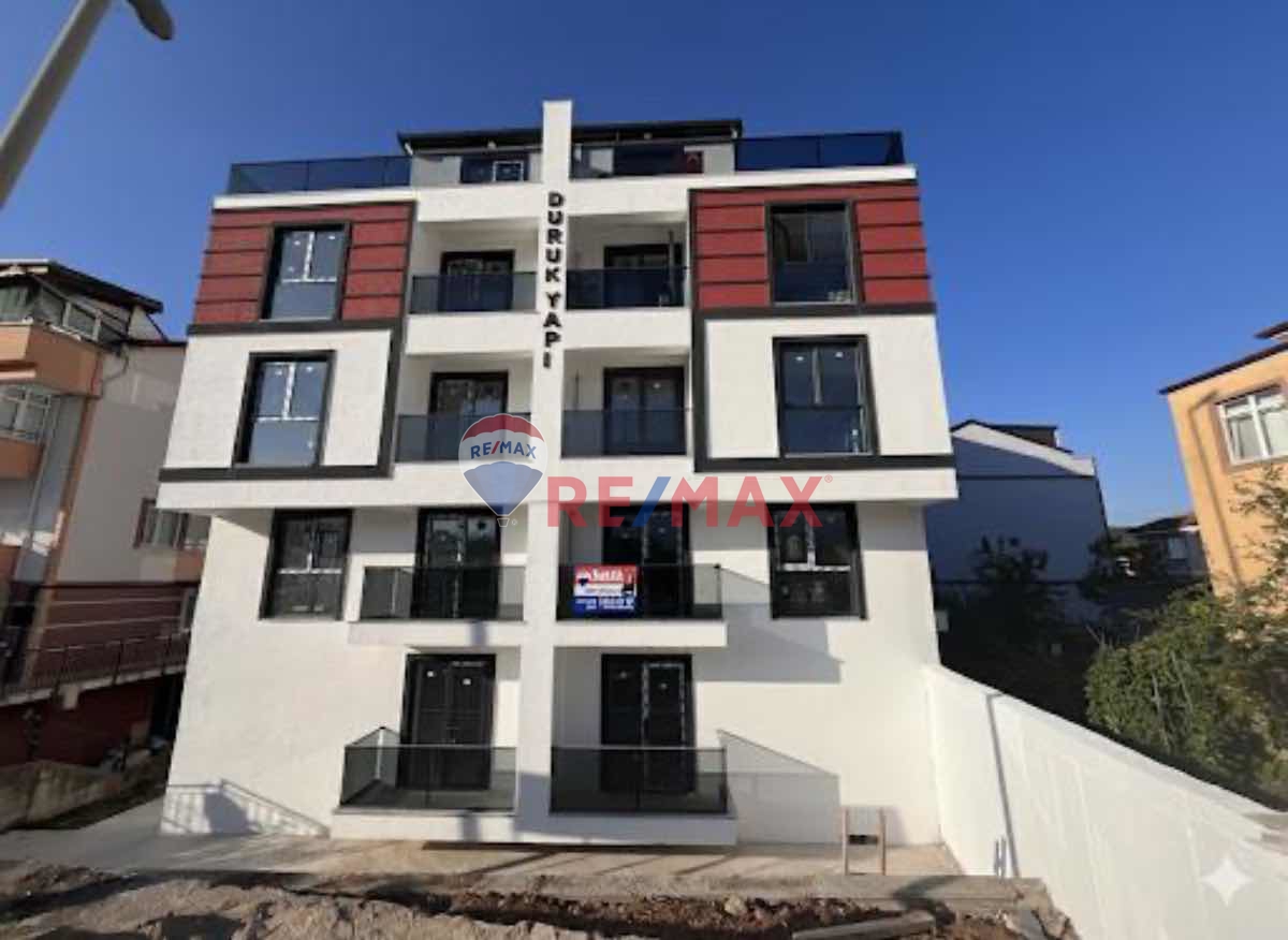 KARTEPE UZUNTARLA SIFIR GENİŞ 2+1 BAHÇE DUBLEX DAİRE