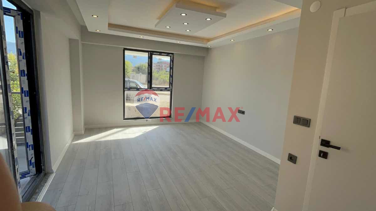 KARTEPE UZUNTARLA SIFIR GENİŞ 2+1 BAHÇE DUBLEX DAİRE