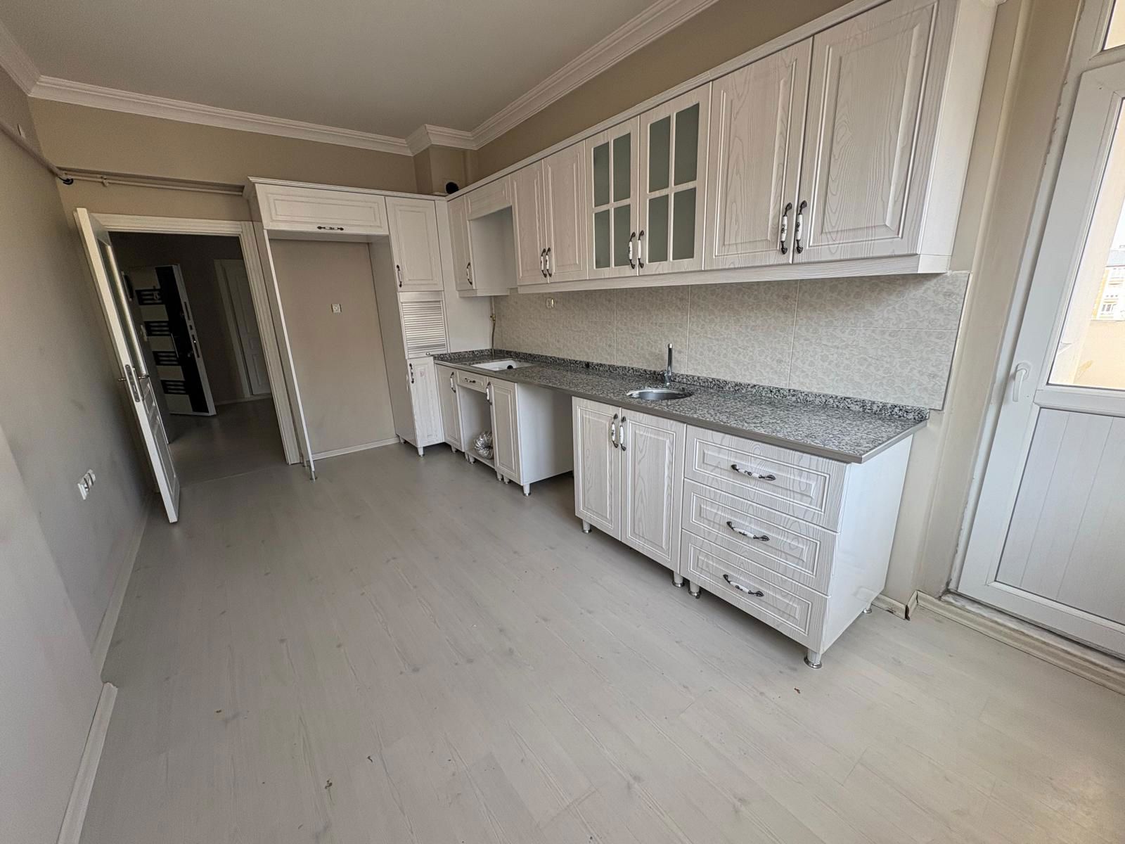 REMAX İLKE'DEN HİLALKENT'TE 3+1 KİRALIK DAİRE