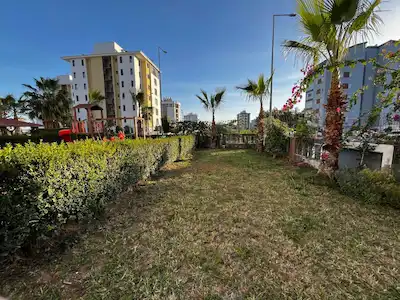 ANTALYA GÖKSU'DA K.OTOPARKLI,HAVUZLU,SATILIK GENİŞ 2+1 DAİRE