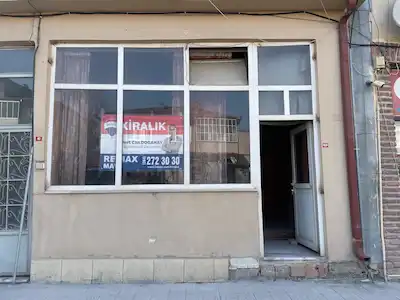 REMAX MAVİ'DEN ADAPAZARI'NIN MERKEZİNDE DÜZ GİRİŞ DÜKKAN