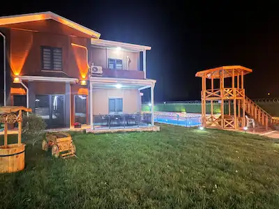REMAX DREAM KANDIRA ÖZBEY'DE LÜKS EŞYALI 4+1 LÜKS HAVUZLU VİLLA