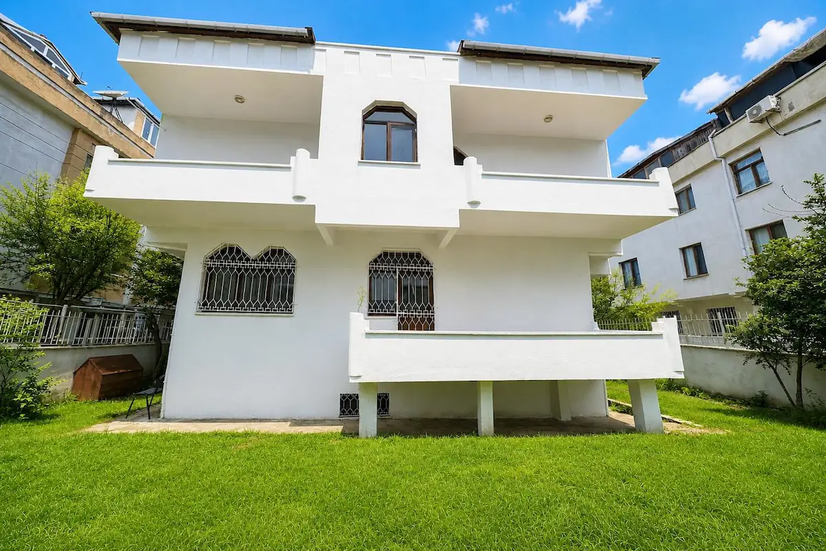 BAKIRKÖY FLORYA ŞENLİKKÖY DE SATILIK 5+1 VİLLA 