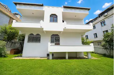 BAKIRKÖY FLORYA ŞENLİKKÖY DE SATILIK 5+1 VİLLA