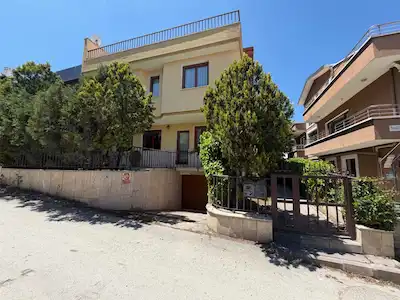ÇAYYOLU ÜMITKÖY'DE TICARIYE DE UYGUN BAKIMLI SATILIK VILLA