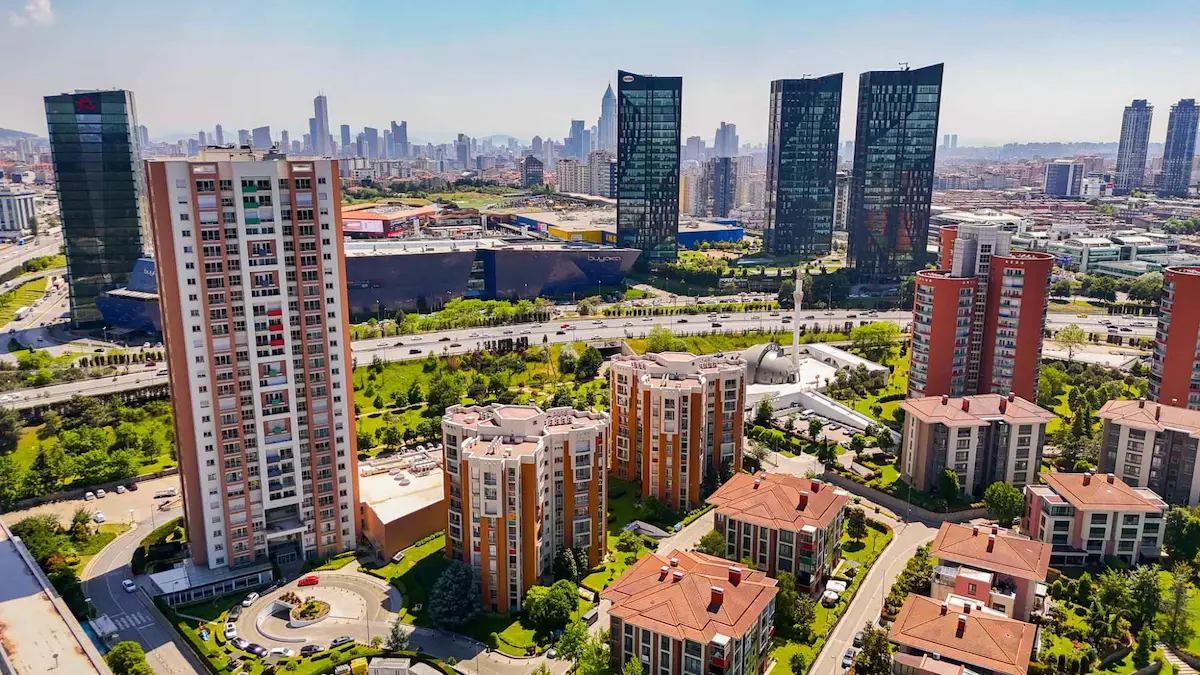 YEŞİL VADİ KONAKLARI'NDA SATILIK 4+1 DAİRE