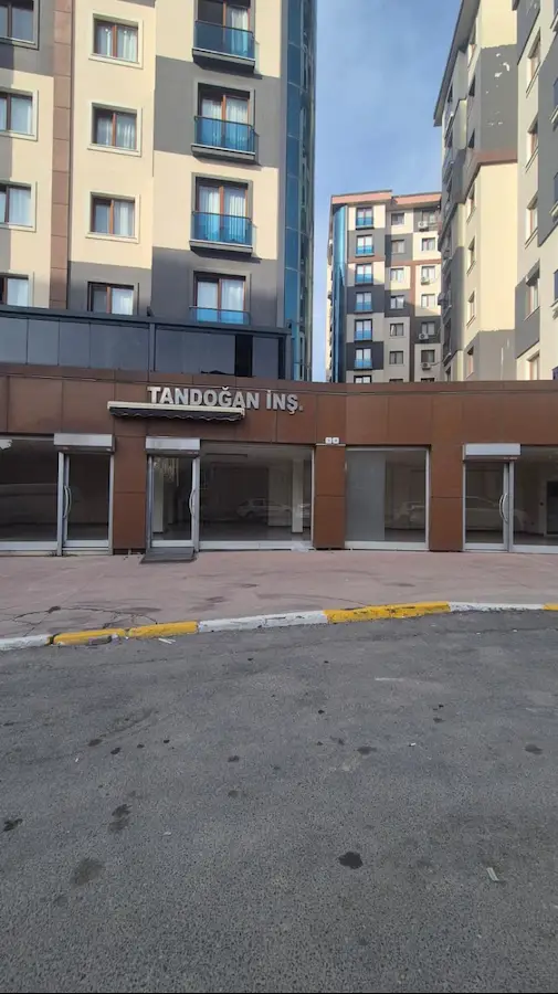 PENDİK KAVAKPINAR MAHALLESİNDE 250 M2 CEPLELİ DÜZ GİRİŞ KİRALIK