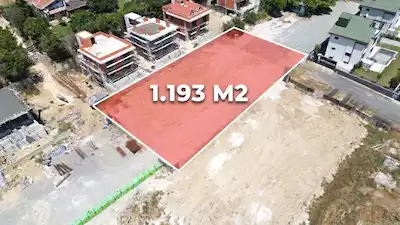 BÜYÜKÇEKMECE GÜZELCE MAHALLESİ DENİZ MANZARALI SATILIK VİLLA İMARLI ARSA