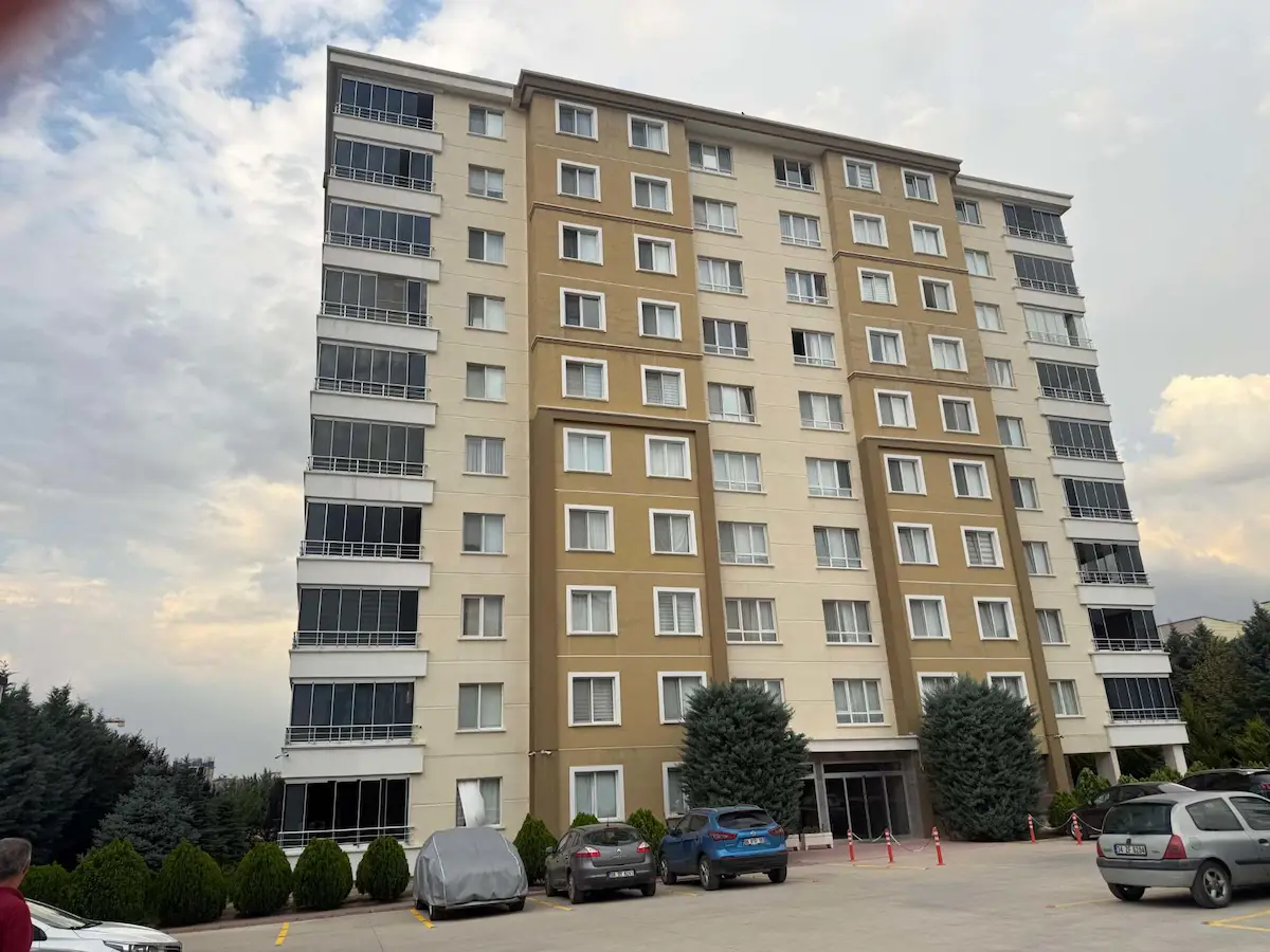 ETIMESGUT BAĞLICA'DA SATILIK 4+1 /3 CEPHELI/HOBI BAHÇELI DAIRE